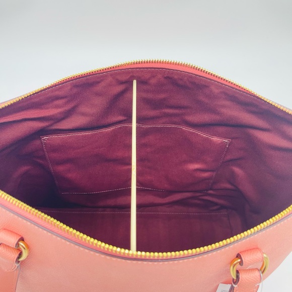 Coach Gallery Tote Bag - Picture 9 of 11